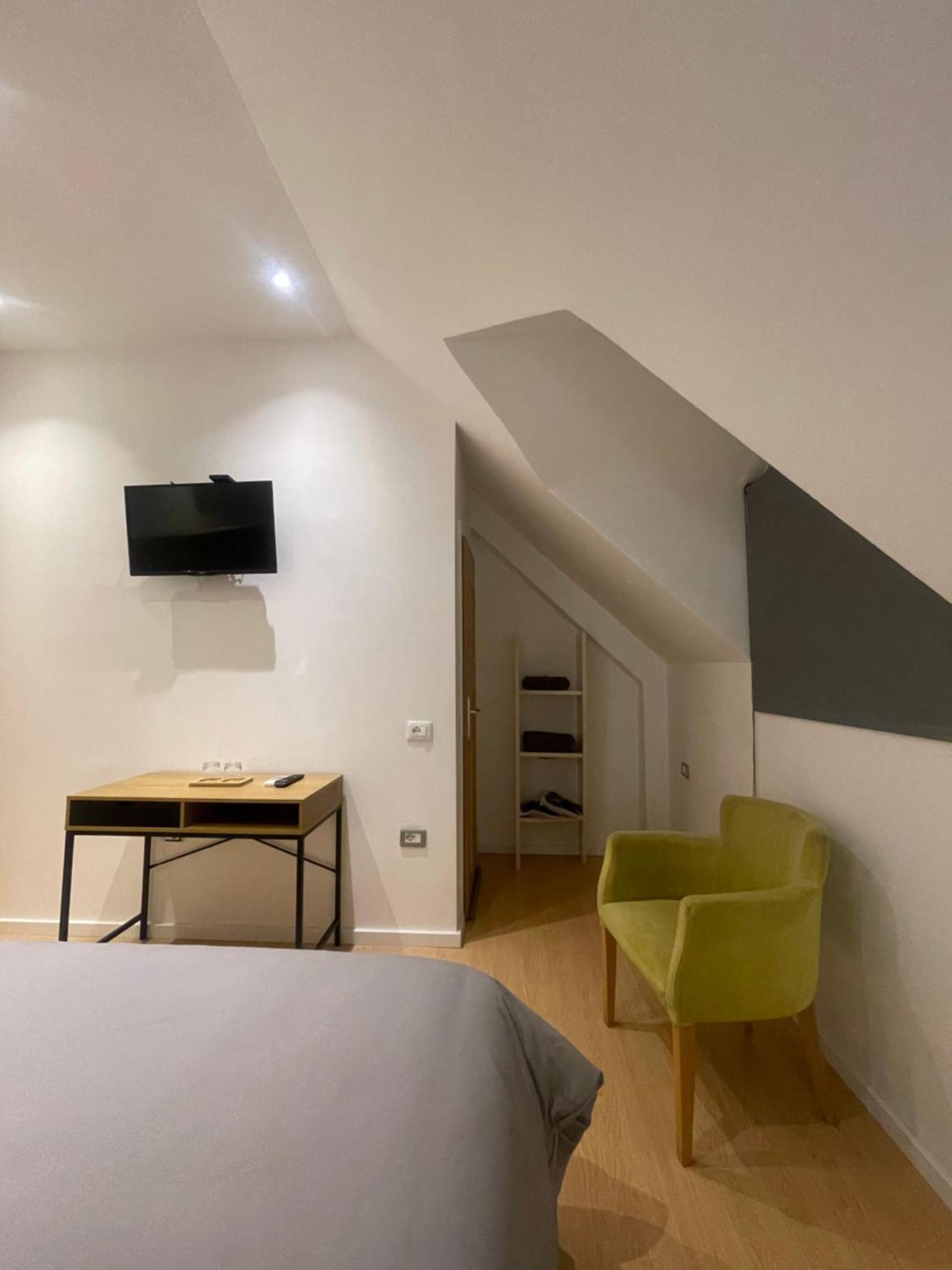 Pog Apartments Tirana Bagian luar foto